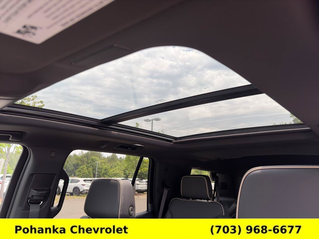 New 2026 Chevrolet Tahoe Premier w/ Sun And Tow Package AWD/4WD image 21