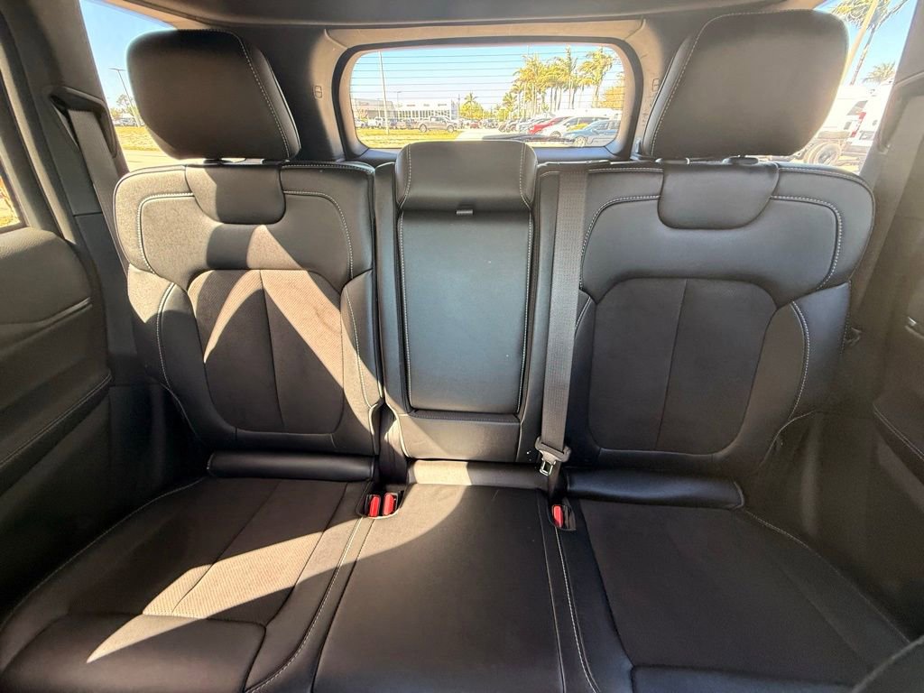 Certified 2023 Jeep Grand Cherokee Altitude AWD/4WD image 24