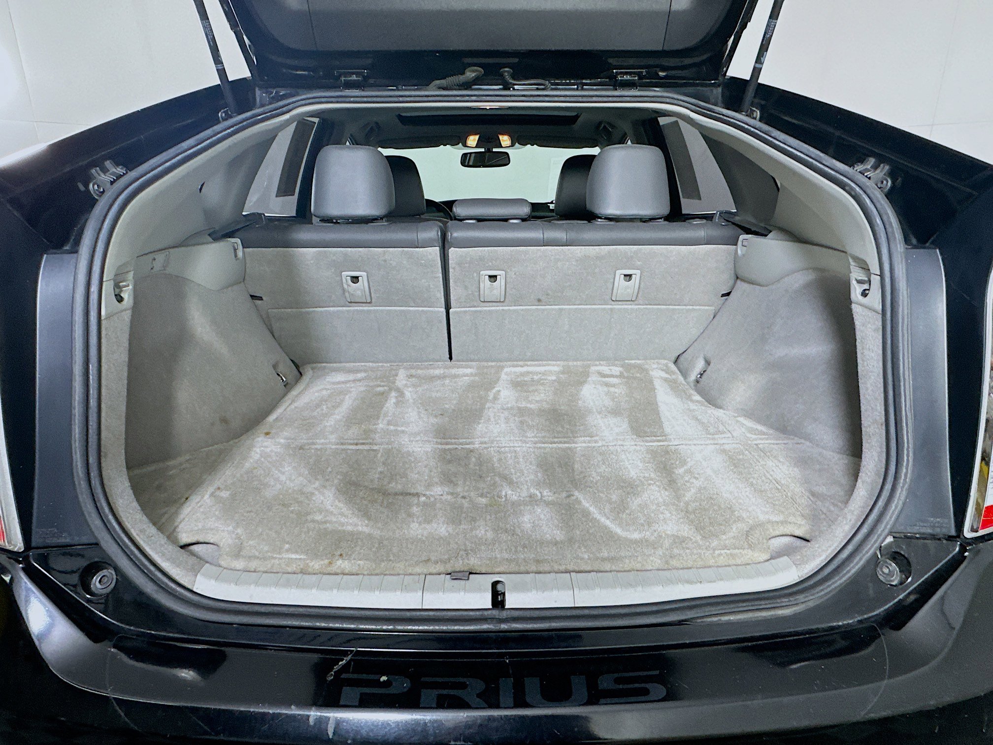 Used 2011 Toyota Prius Four w/ Solar Roof Pkg image 28