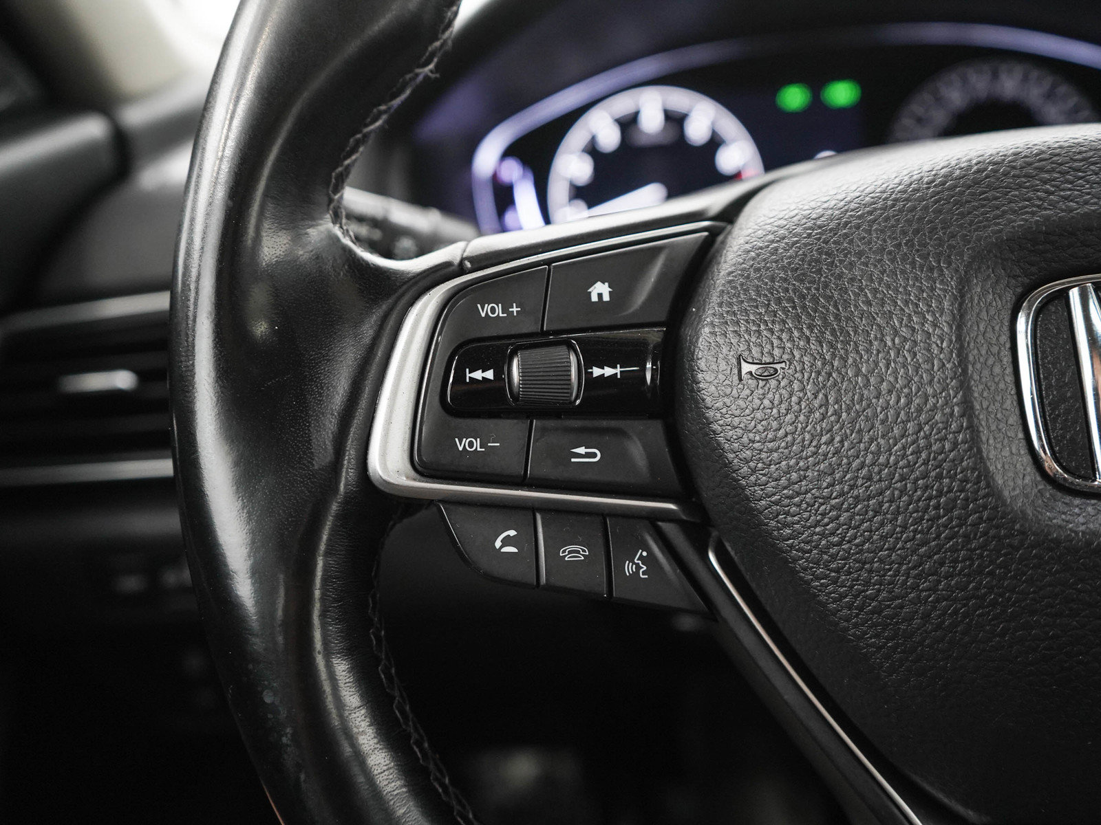 Used 2019 Honda Accord EX-L image 24