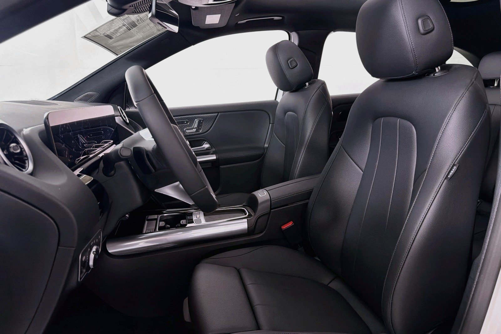 New 2026 Mercedes-Benz GLA 250 image 16