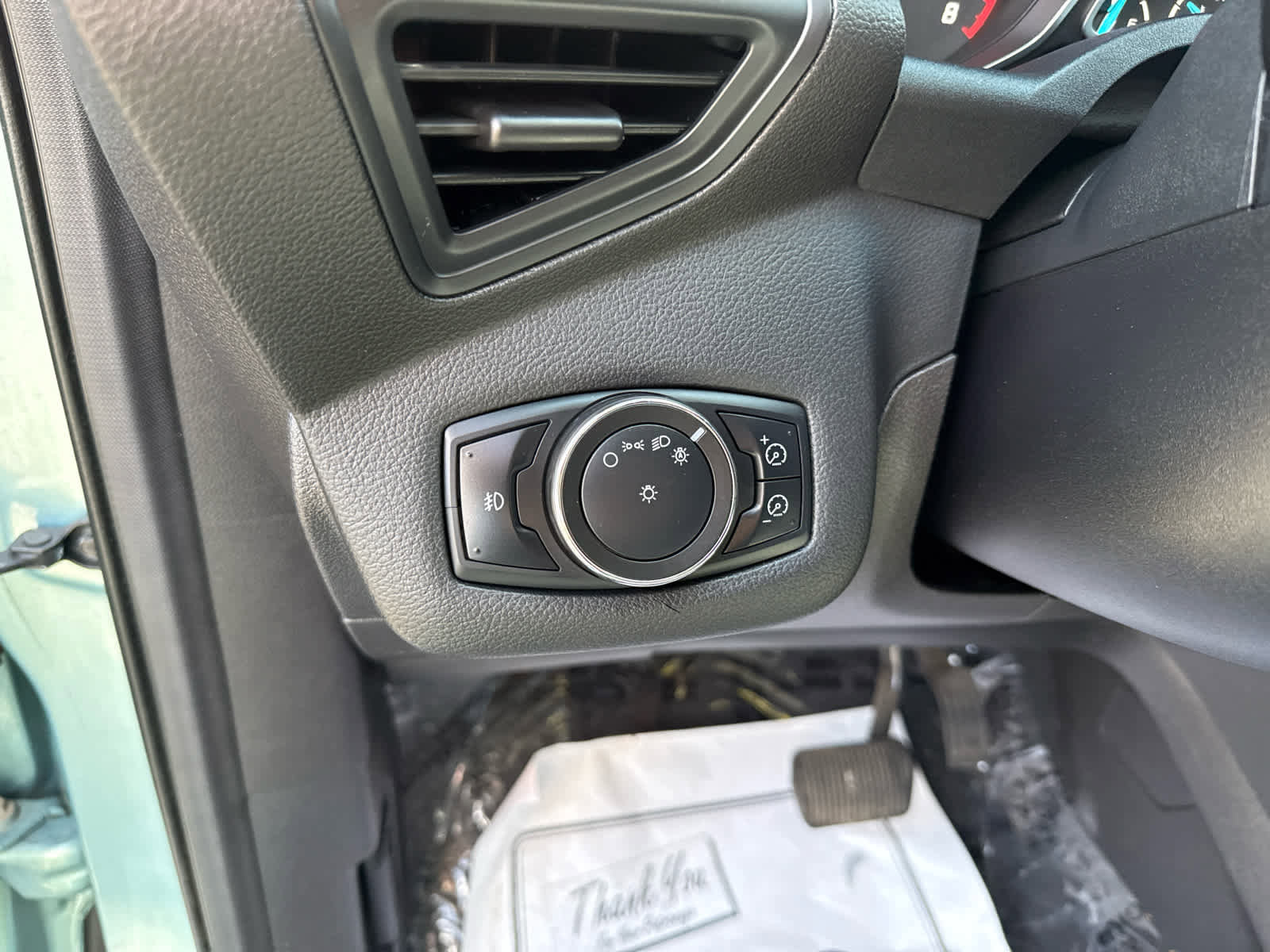 Used 2013 Ford Escape SE AWD/4WD image 17