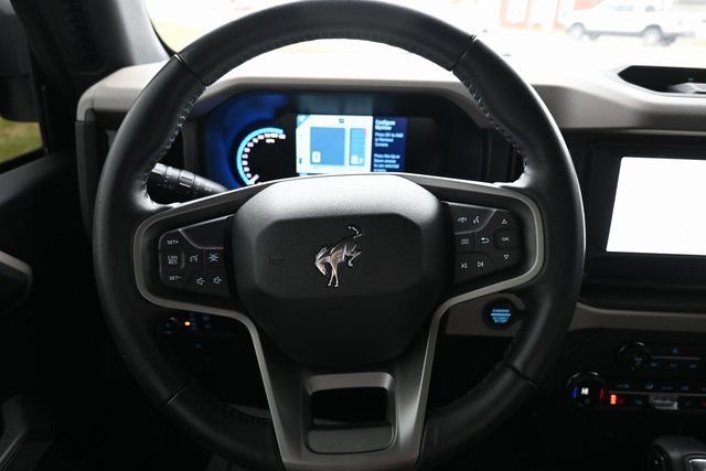 Used 2023 Ford Bronco Wildtrak image 43