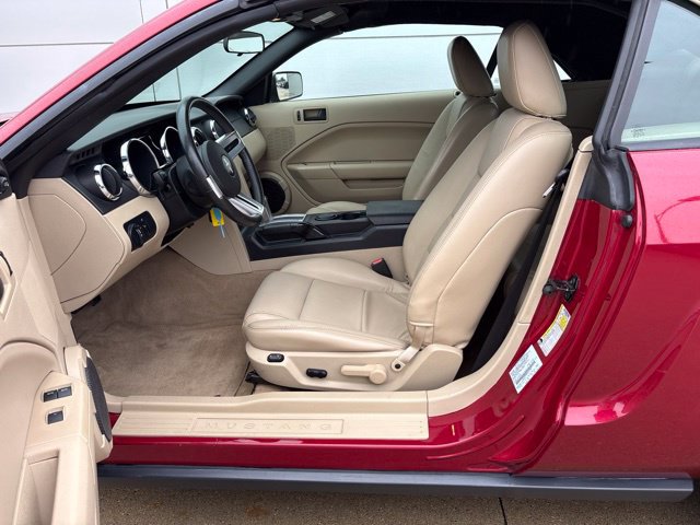 Used 2006 Ford Mustang Premium RWD image 8