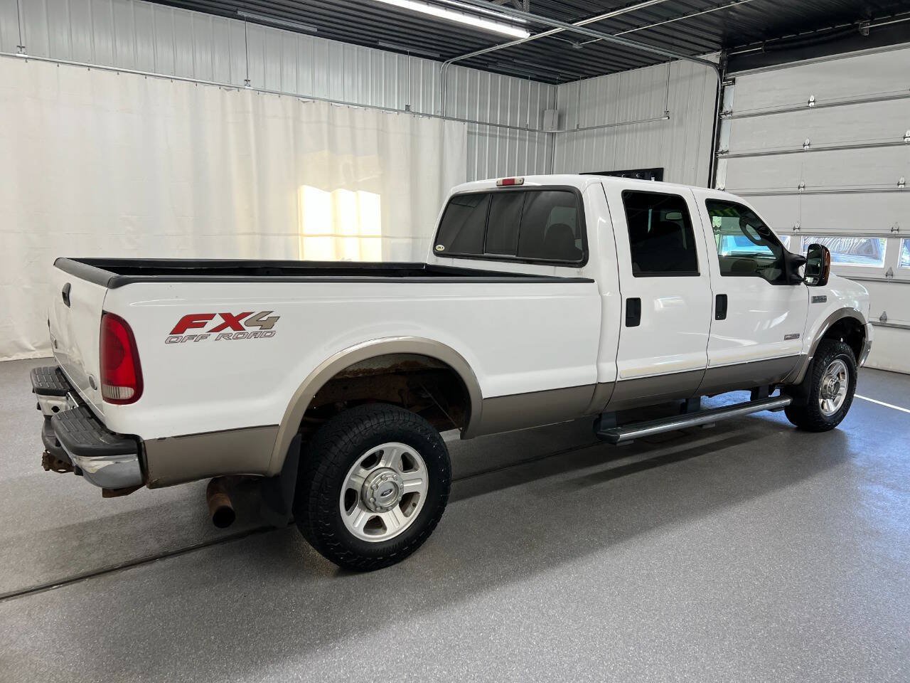 Used 2005 Ford F350 Lariat AWD/4WD image 4