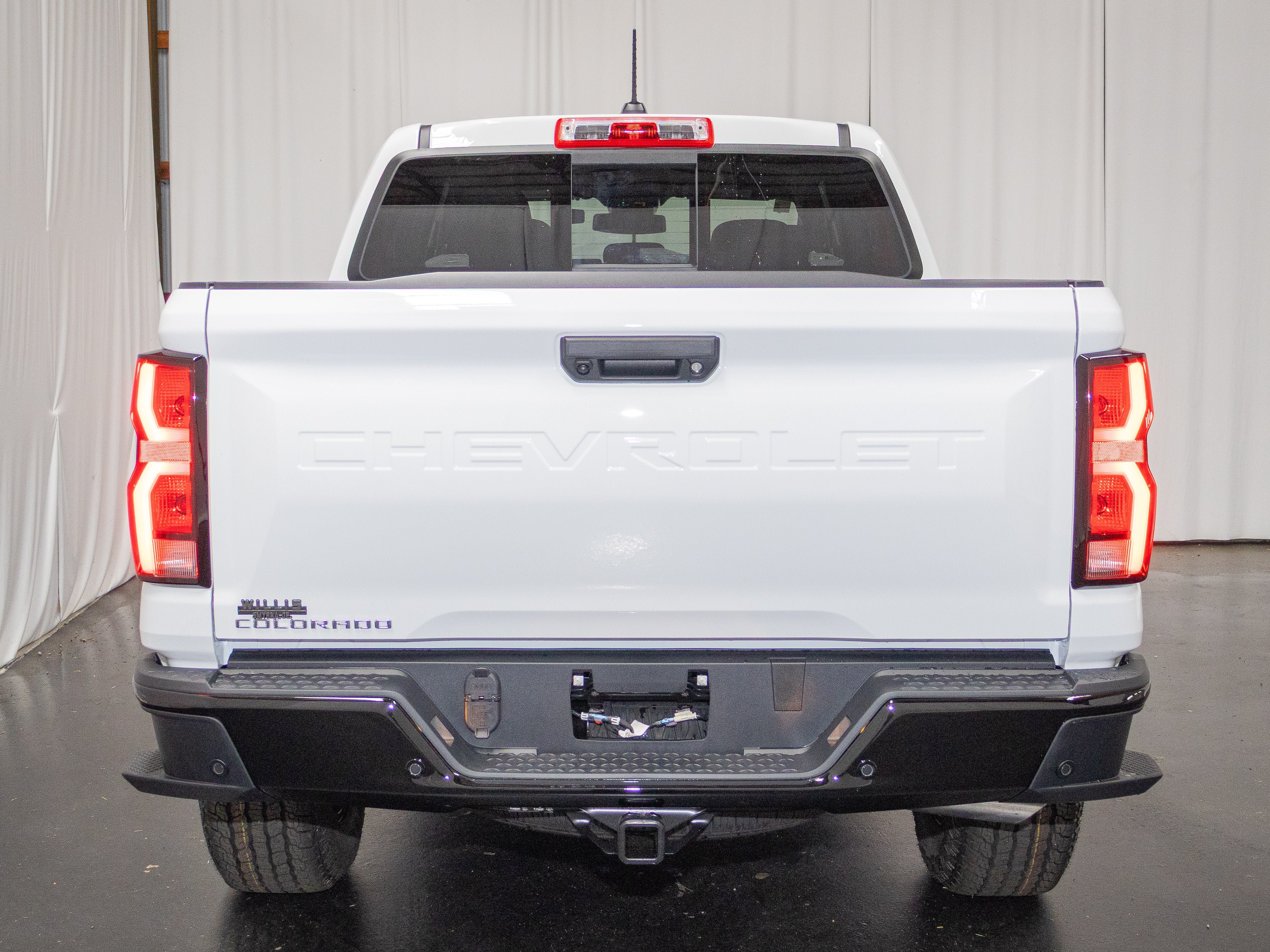 New 2026 Chevrolet Colorado Z71 w/ Technology Package AWD/4WD image 3