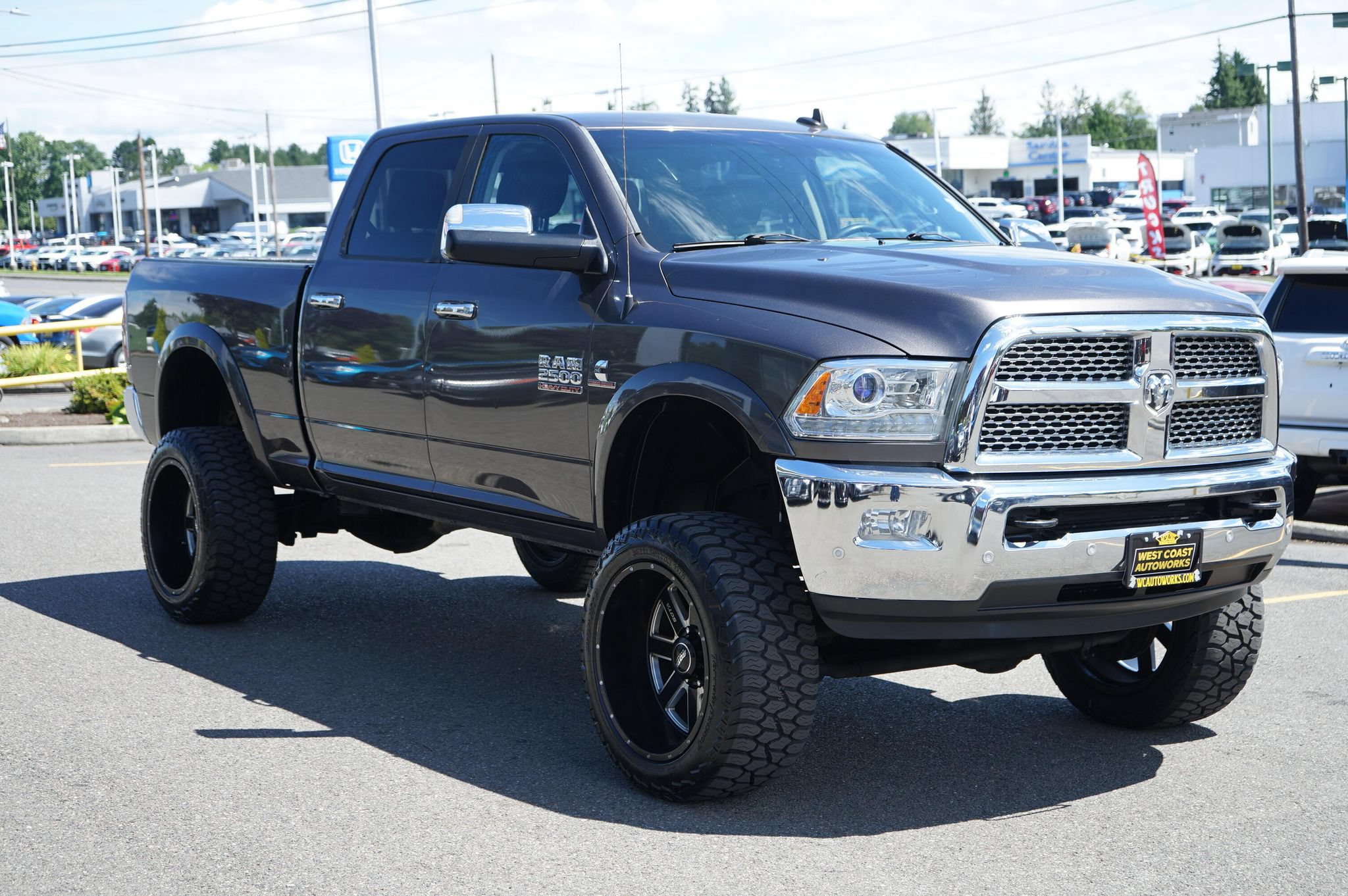Used 2017 RAM 2500 Laramie AWD/4WD image 7