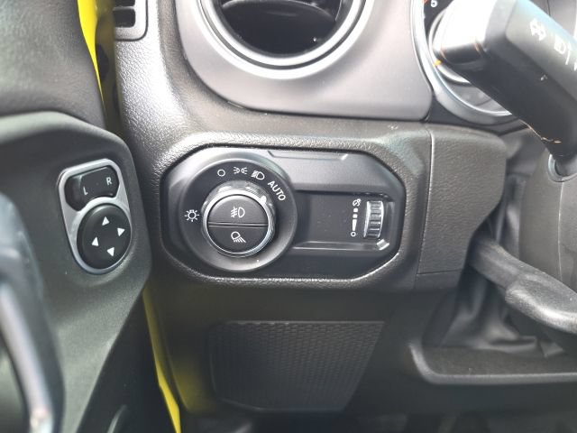 Used 2023 Jeep Gladiator Sport AWD/4WD image 21