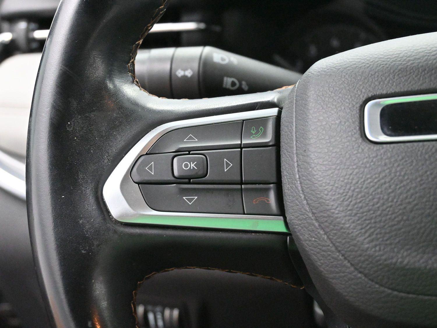 Used 2022 Jeep Compass Limited image 17