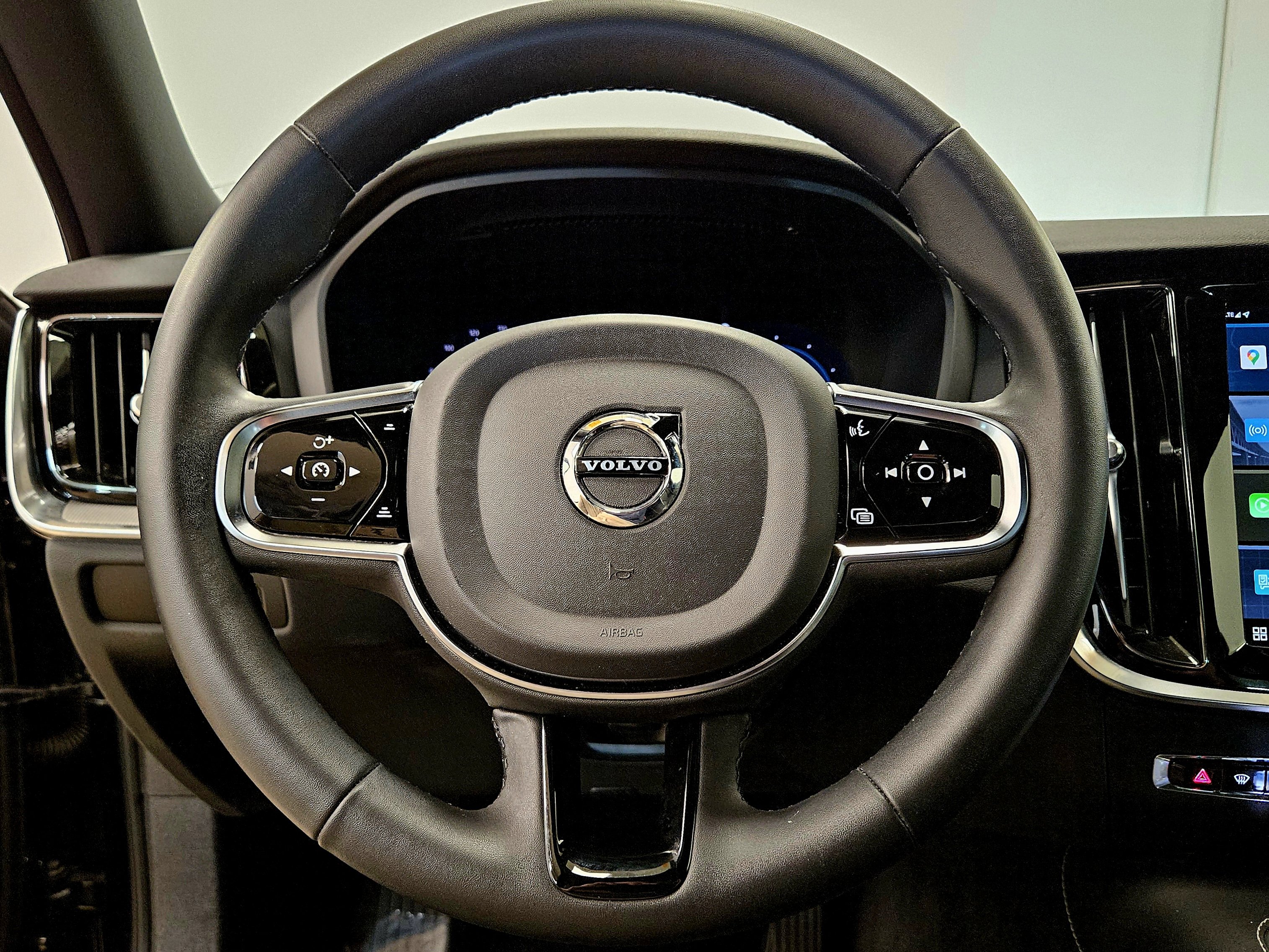 Used 2024 Volvo S60 T8 Plus w/ Climate Package image 38