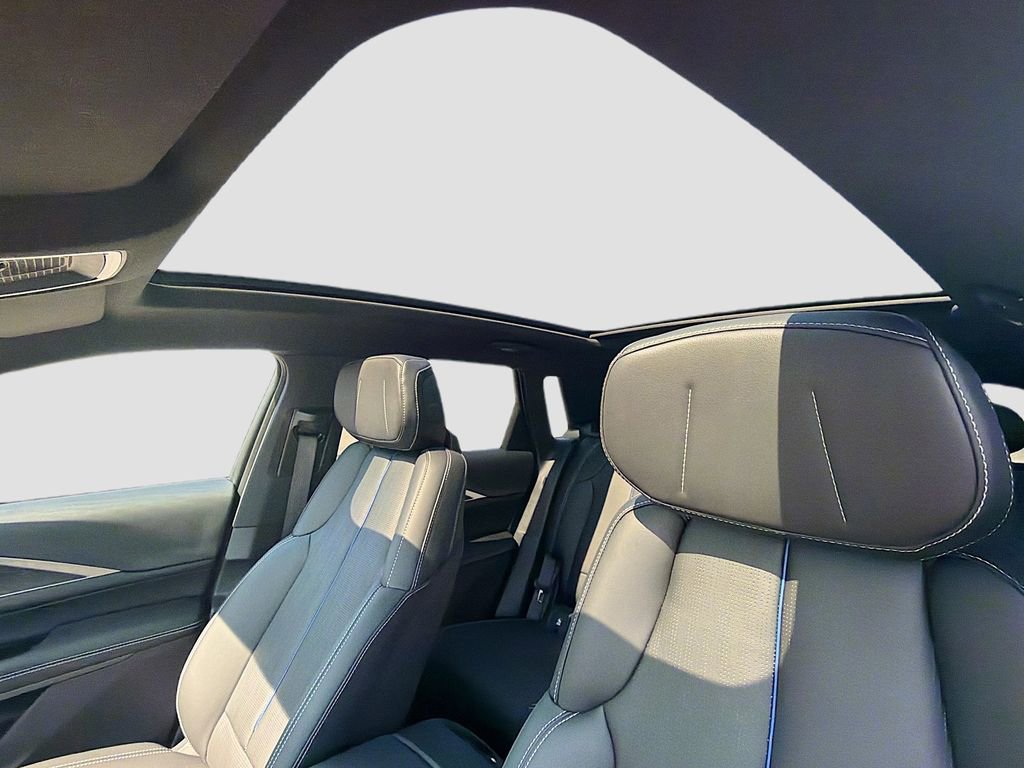 New 2025 Cadillac Lyriq Sport image 22