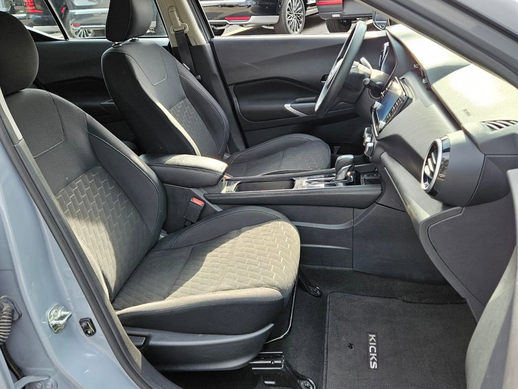 Used 2024 Nissan Kicks SV image 15