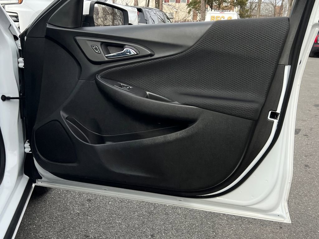 Used 2023 Chevrolet Malibu LT image 10