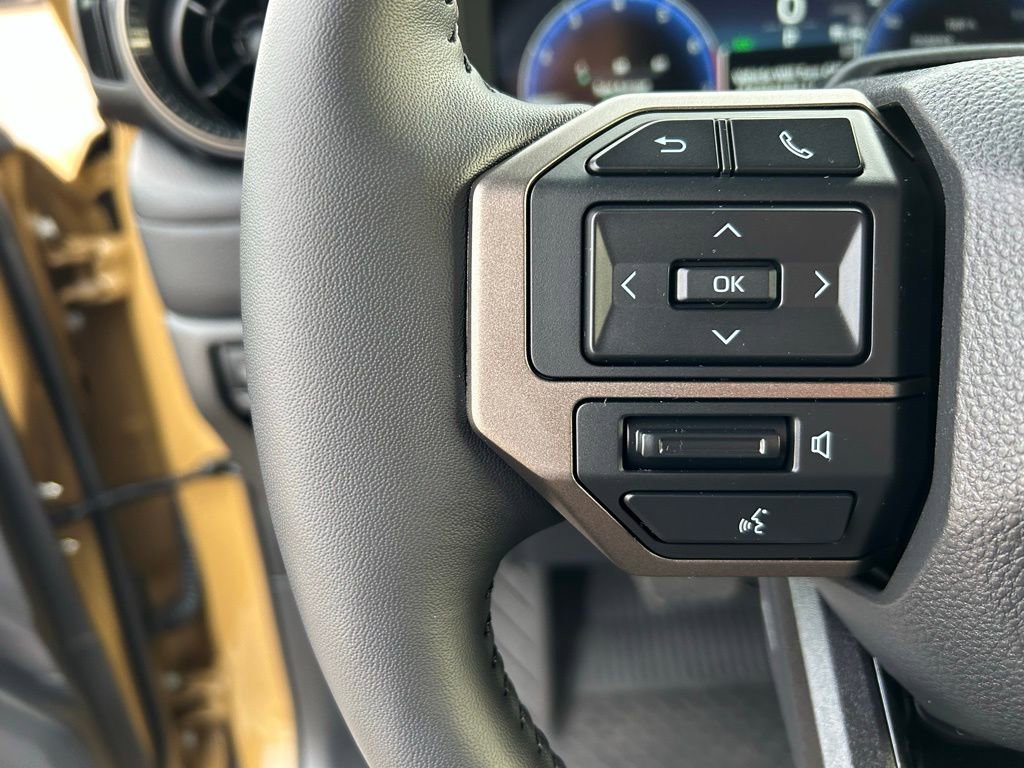 Used 2025 Toyota Land Cruiser image 19