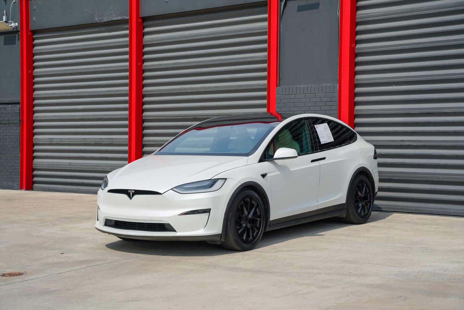 Used 2022 Tesla Model X AWD/4WD video 1