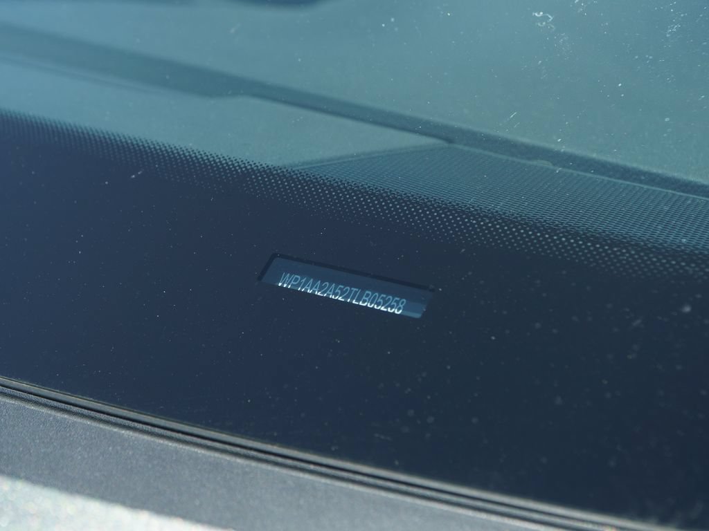 Certified 2026 Porsche Macan AWD/4WD image 31