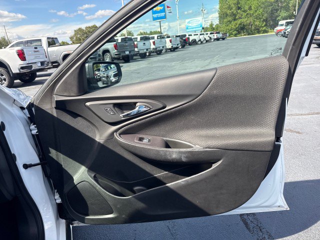 Used 2023 Chevrolet Malibu LS FWD image 12