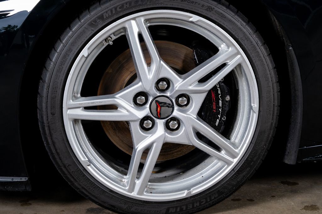 Used 2023 Chevrolet Corvette Stingray Premium Conv w/ Z51 Performance Package RWD image 27