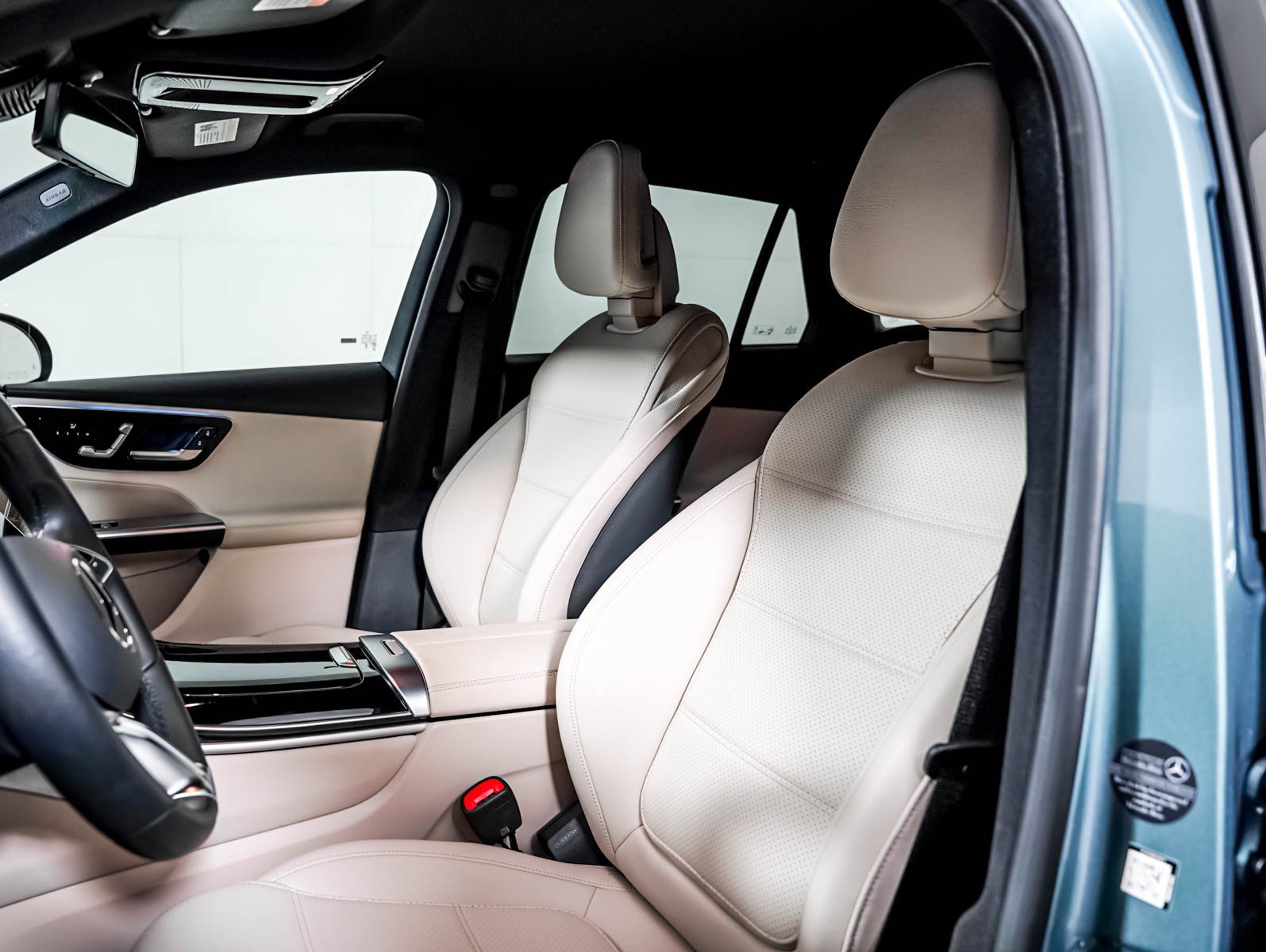 Certified 2026 Mercedes-Benz GLC 300 image 11
