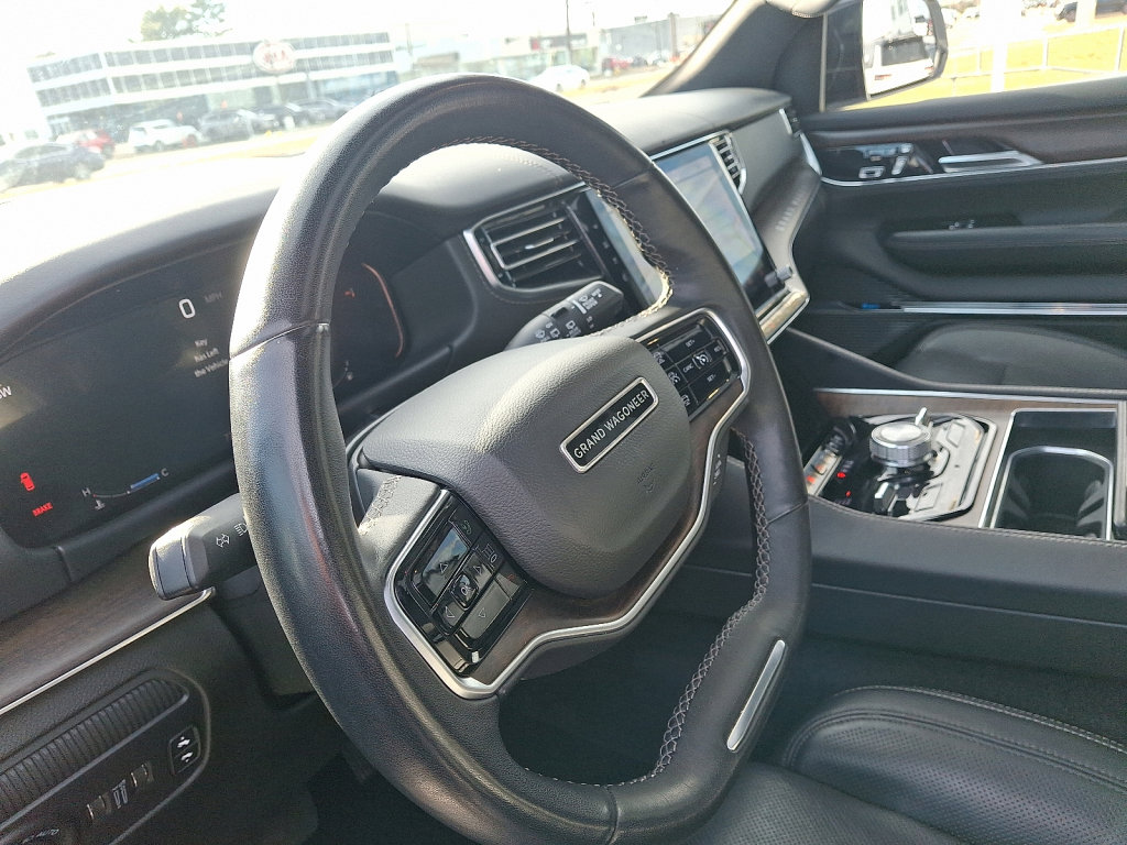 Used 2024 Jeep Grand Wagoneer L 4WD image 25