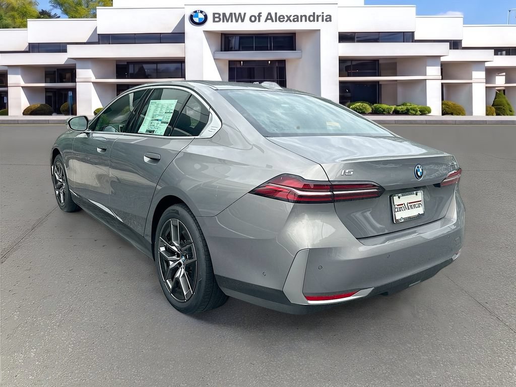 New 2026 BMW i5 eDrive40 w/ Premium Package AWD/4WD image 5