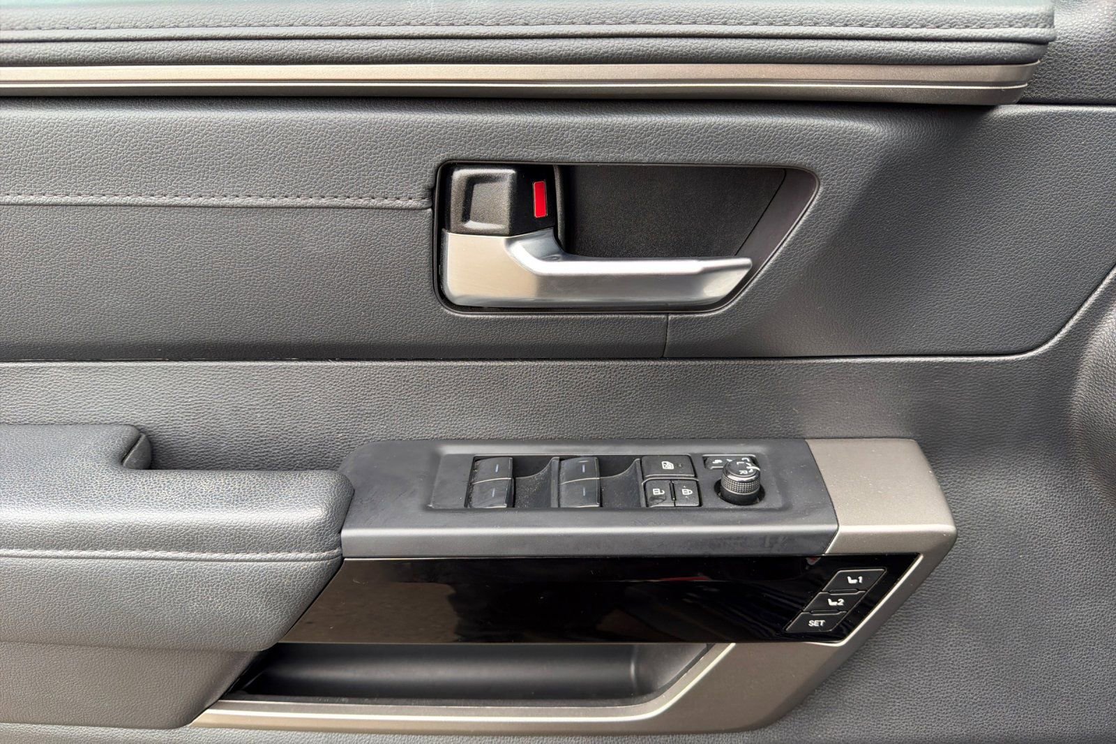 Used 2024 Toyota Sequoia Limited w/ TRD Off-Road Package image 11