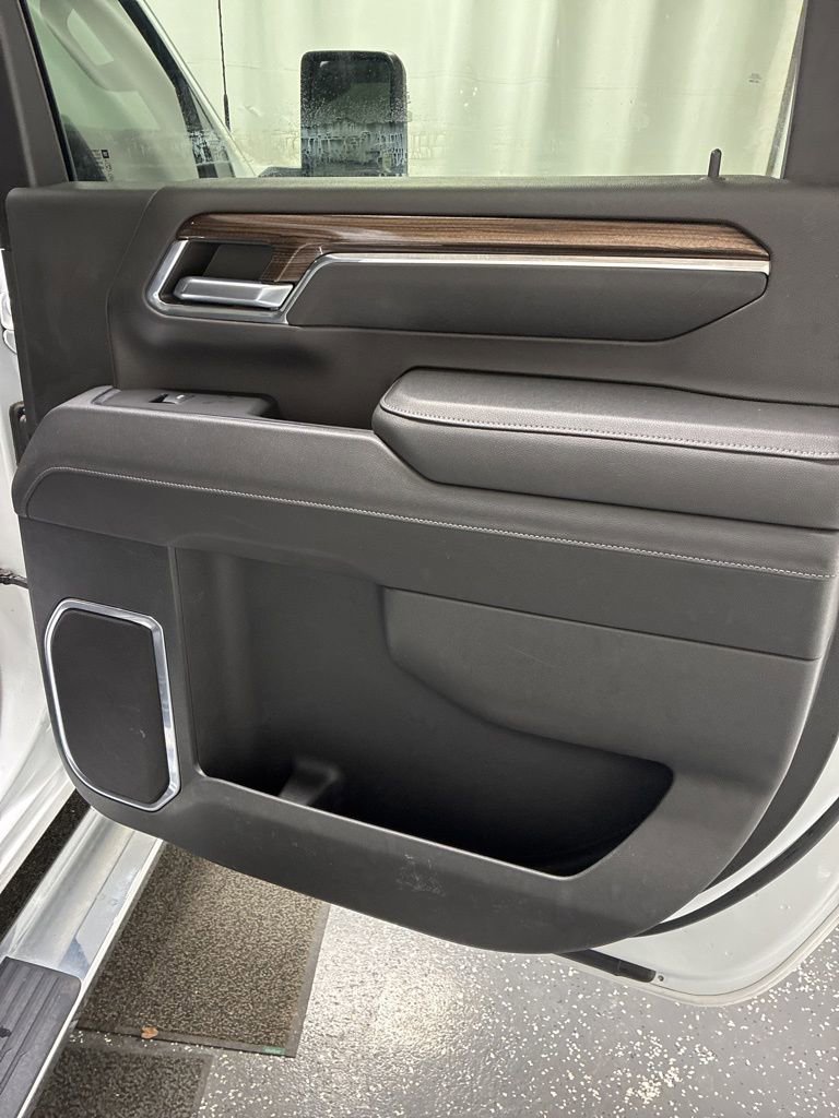 Used 2024 Chevrolet Silverado 2500 LT w/ Convenience Package image 29