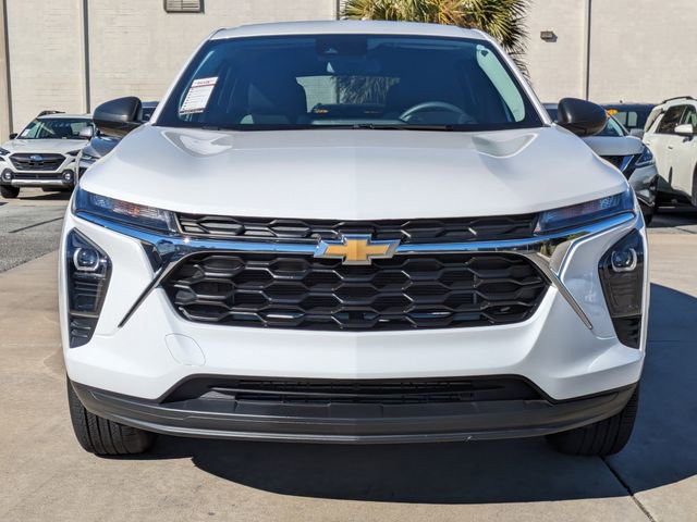 Used 2024 Chevrolet Trax LS image 3