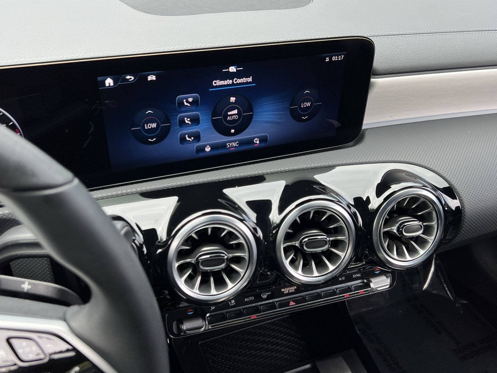 Certified 2026 Mercedes-Benz CLA 250 4MATIC image 26