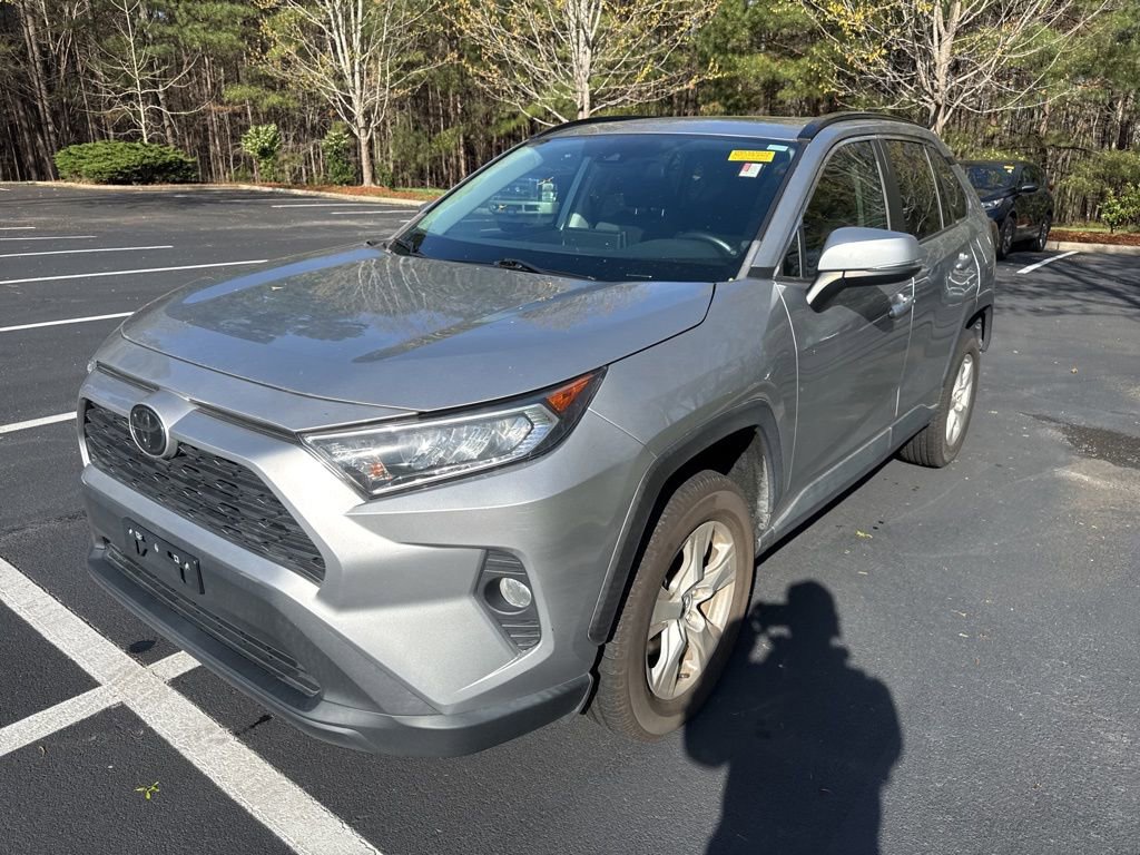 Used 2020 Toyota RAV4 XLE w/ Convenience Package image 13