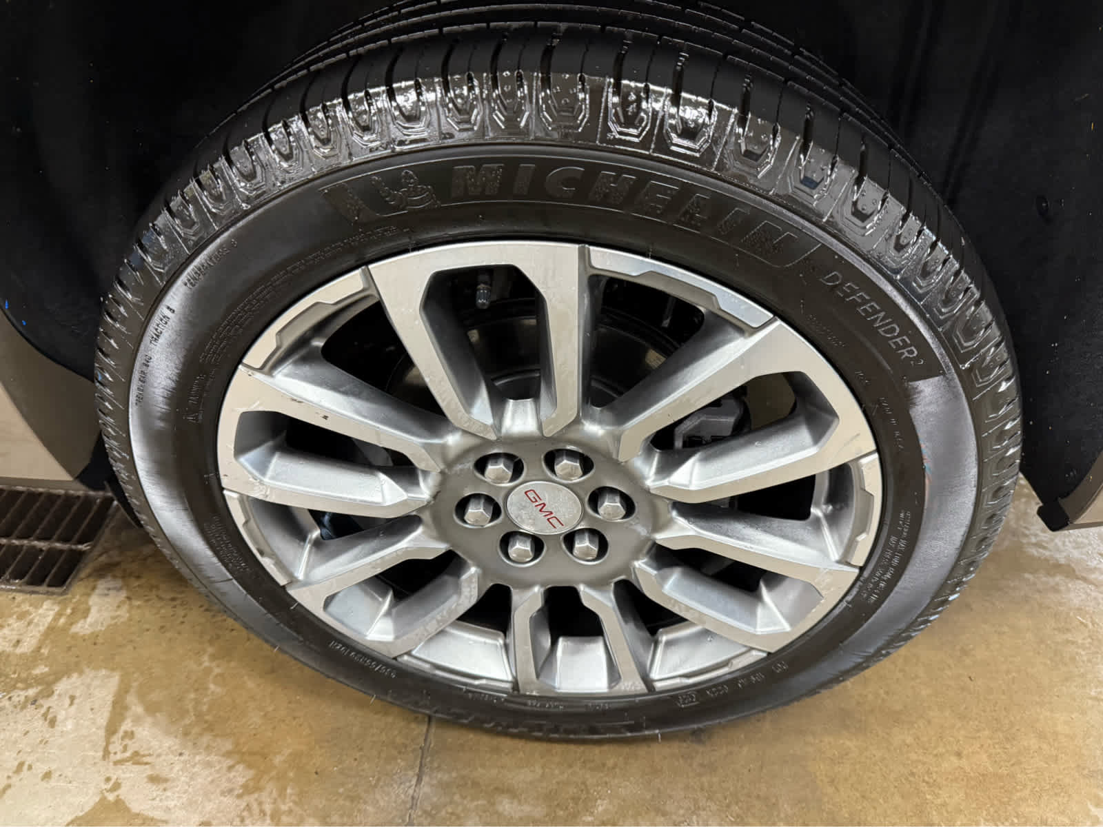 Used 2023 GMC Acadia Denali w/ Denali Technology Package image 33