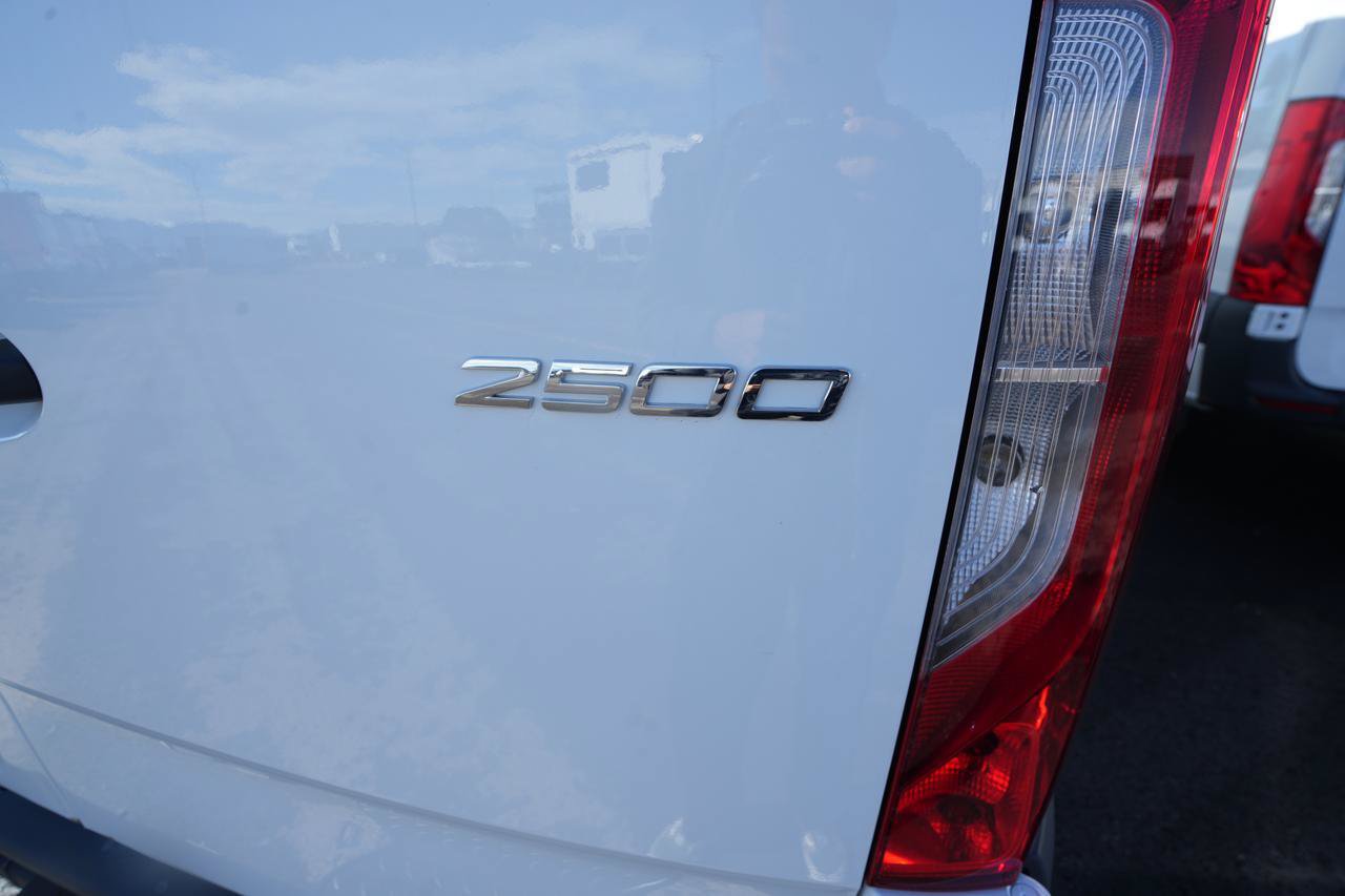 New 2025 Mercedes-Benz Sprinter 2500 image 16