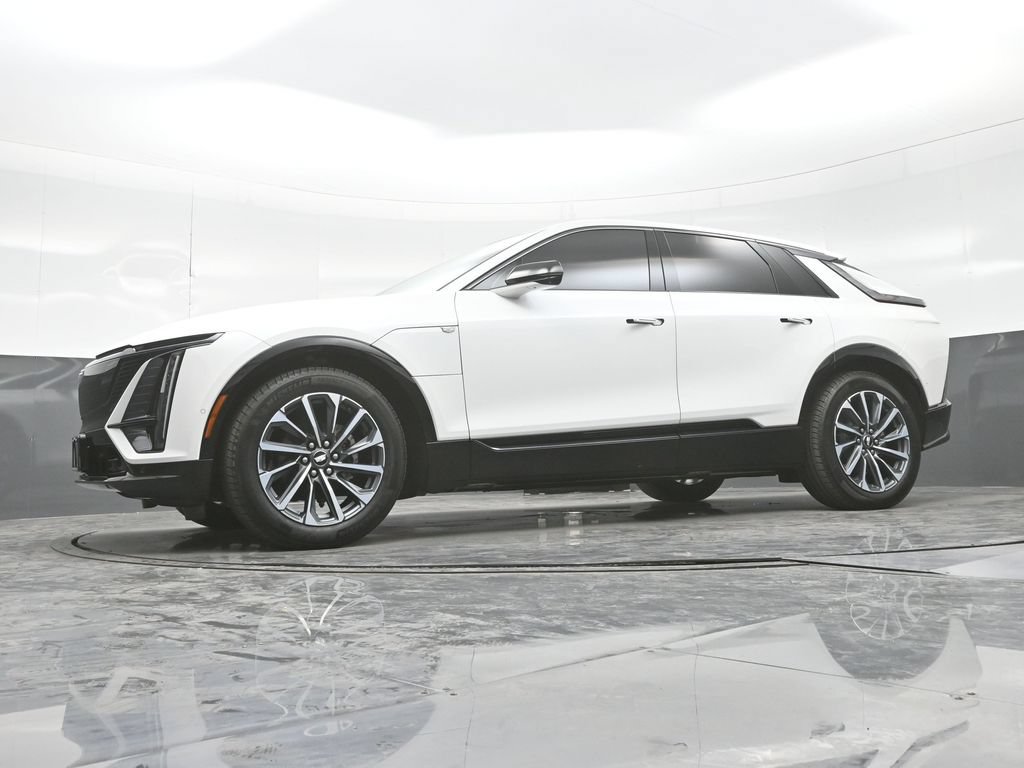 Certified 2024 Cadillac Lyriq Sport AWD/4WD image 23