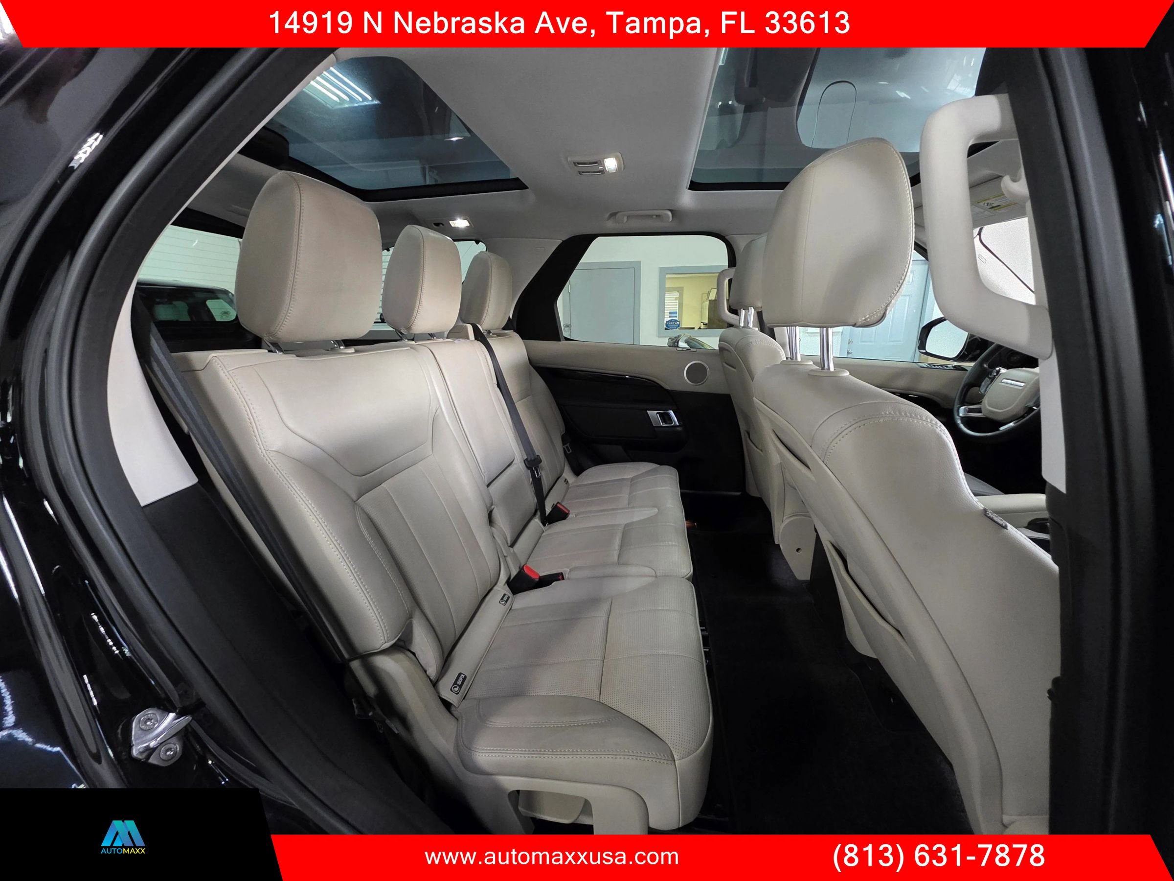 Used 2019 Land Rover Discovery SE AWD/4WD image 25