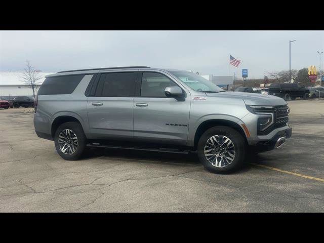 Used 2025 Chevrolet Suburban Z71 AWD/4WD image 27
