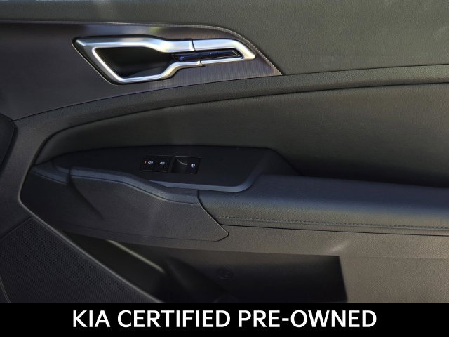 Certified 2026 Kia Sportage EX w/ EX Panorama Roof Package FWD image 8