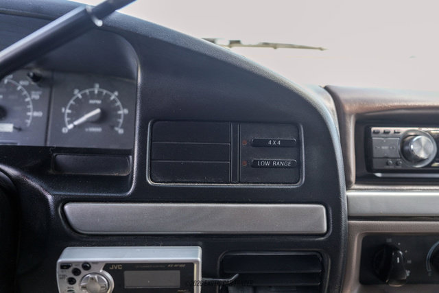 Used 1994 Ford Bronco Eddie Bauer AWD/4WD image 27