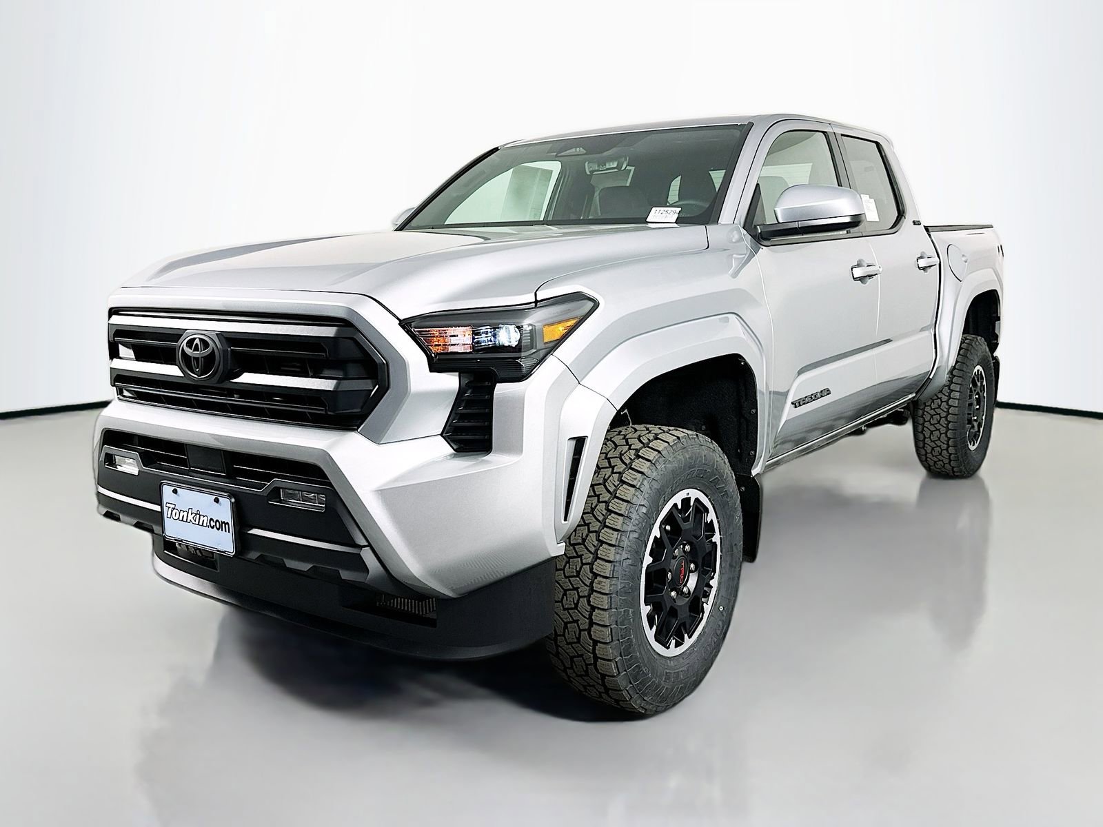 New 2025 Toyota Tacoma SR5 image 3