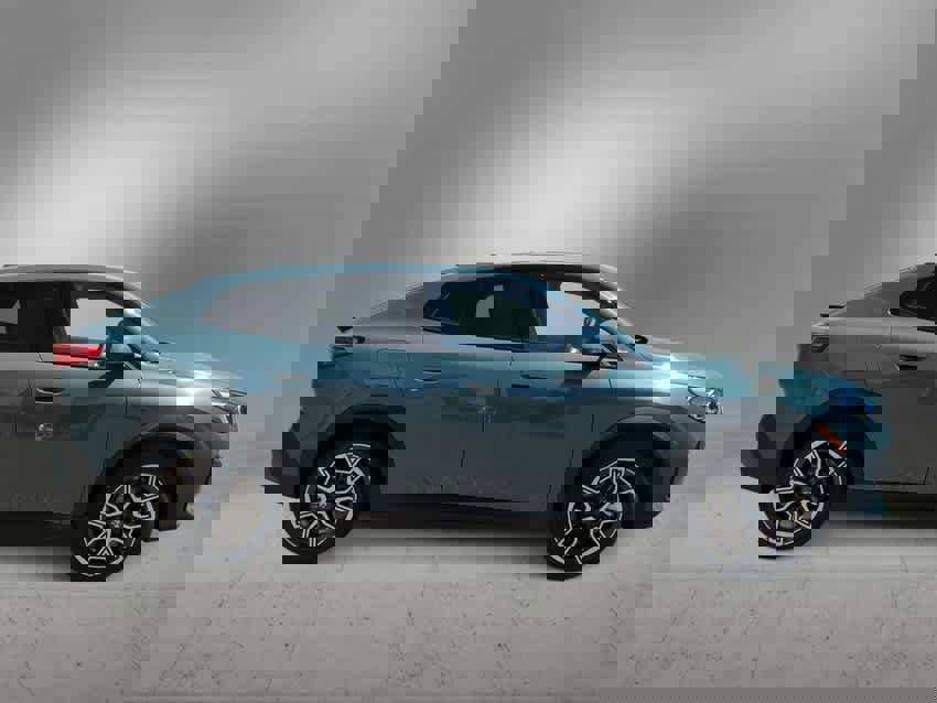 New 2025 BMW X2 xDrive28i w/ Convenience Package image 9