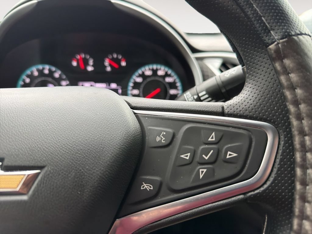 Used 2023 Chevrolet Malibu LT FWD image 18