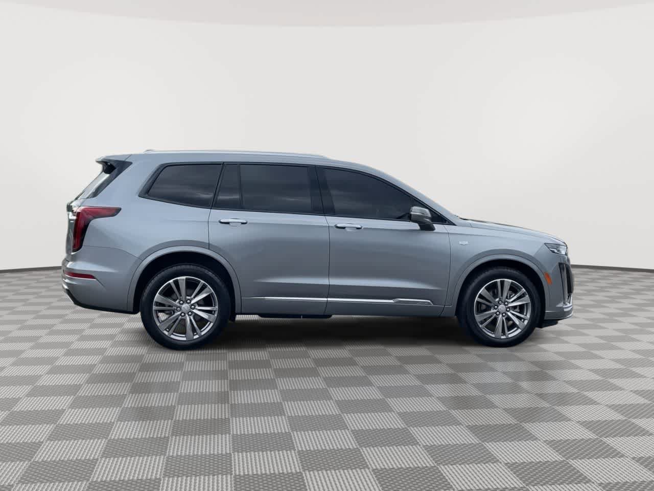 Certified 2025 Cadillac XT6 Premium Luxury AWD/4WD image 9