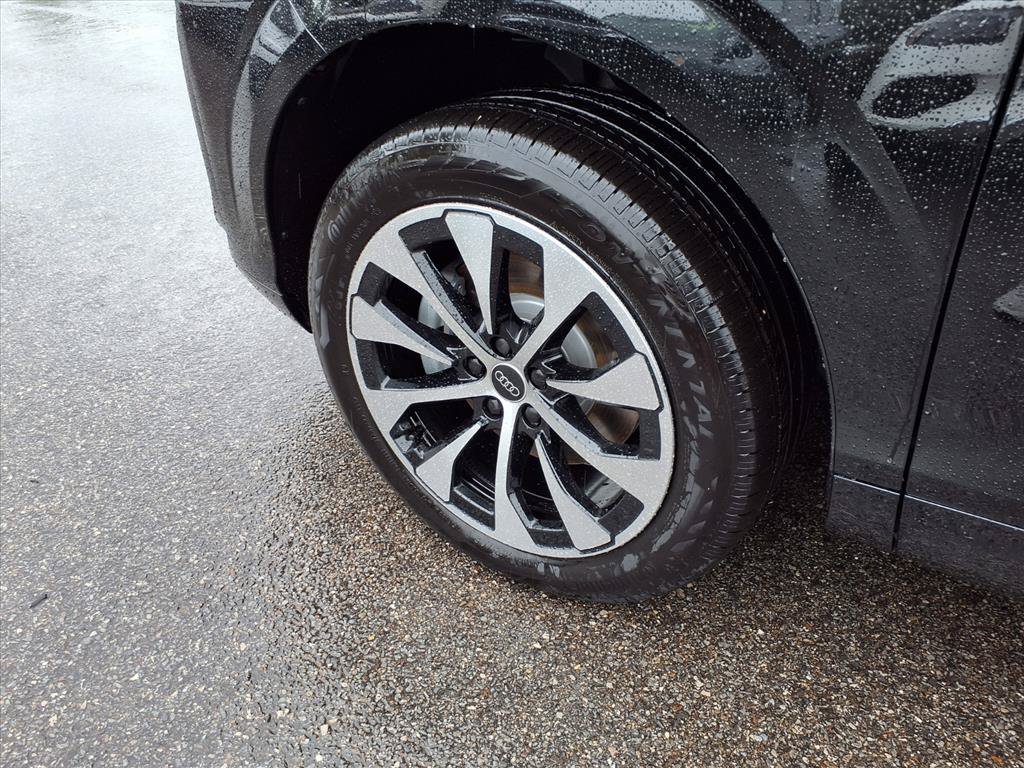 New 2026 Audi Q3 quattro 2.0T AWD/4WD image 9