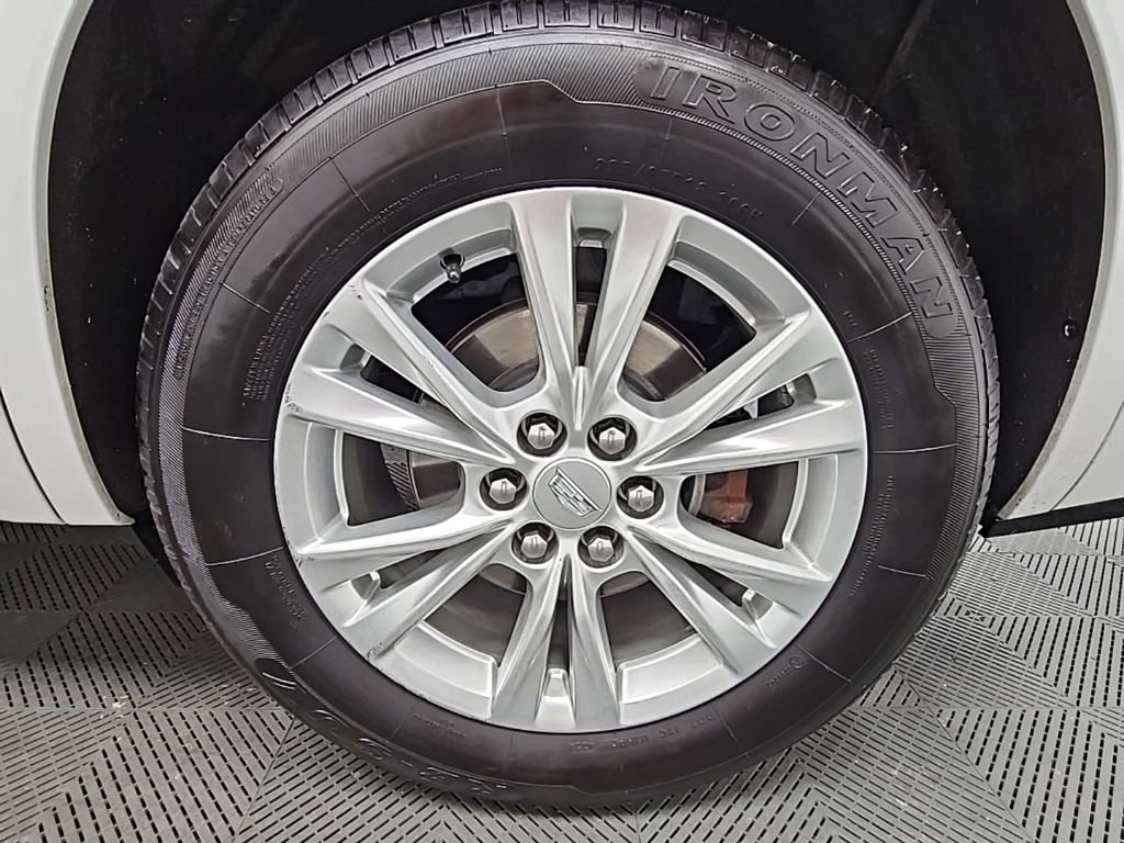 Used 2023 Cadillac XT6 Luxury image 45