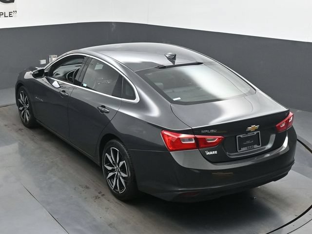 Used 2017 Chevrolet Malibu LT FWD image 40