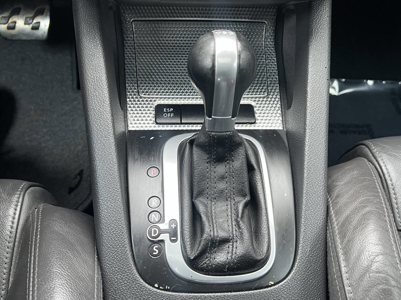 Used 2008 Volkswagen R32 image 24
