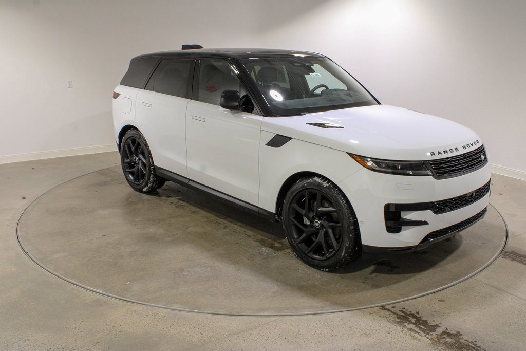 New 2025 Land Rover Range Rover Sport SE image 7