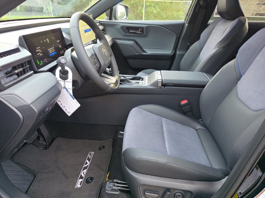 New 2026 Toyota RAV4 XSE AWD/4WD image 24