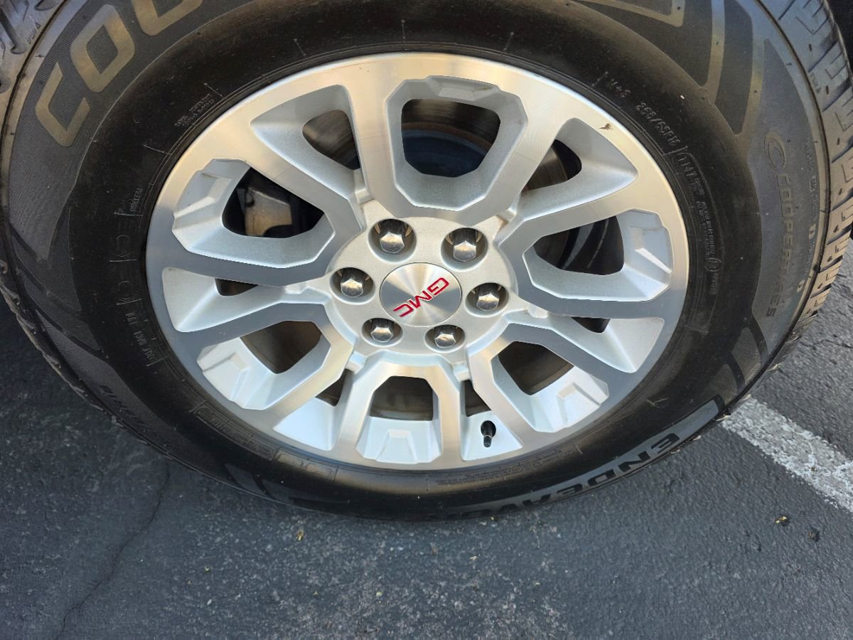 Used 2019 GMC Yukon XL SLT w/ Open Road Package image 12