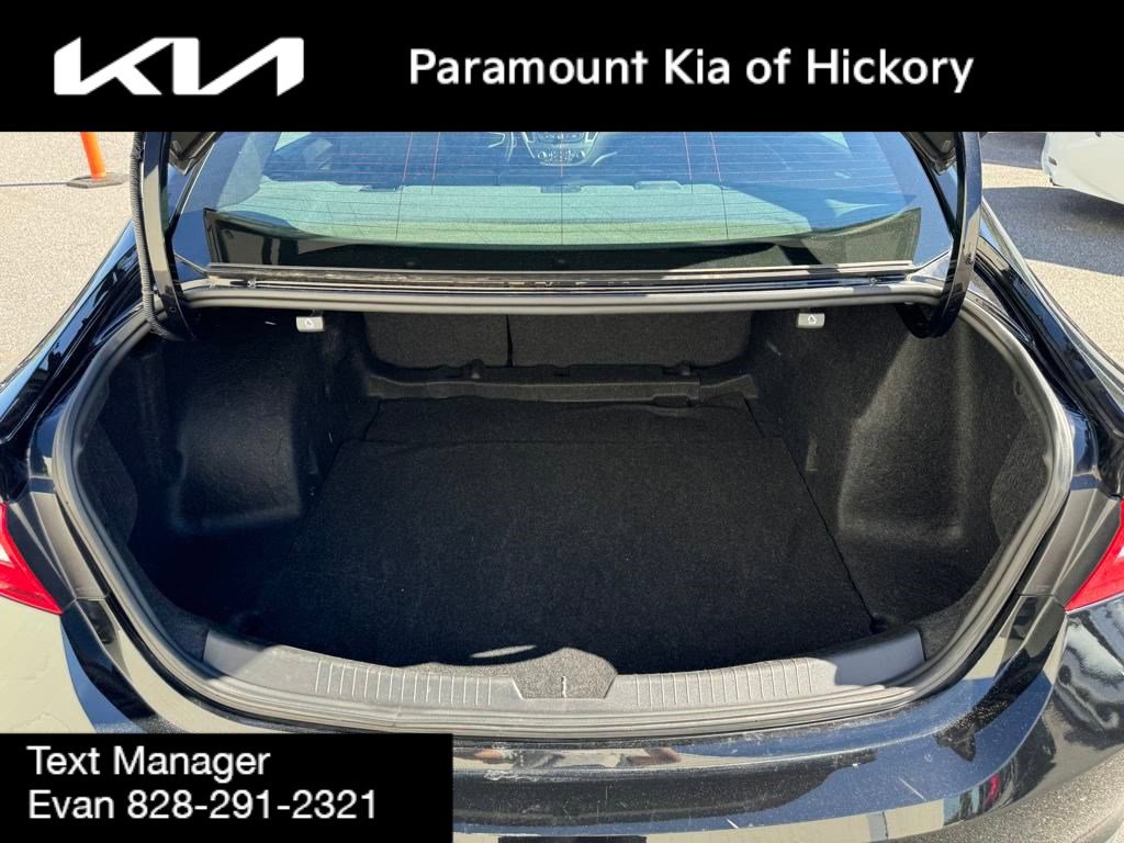 Used 2024 Chevrolet Malibu LT image 16