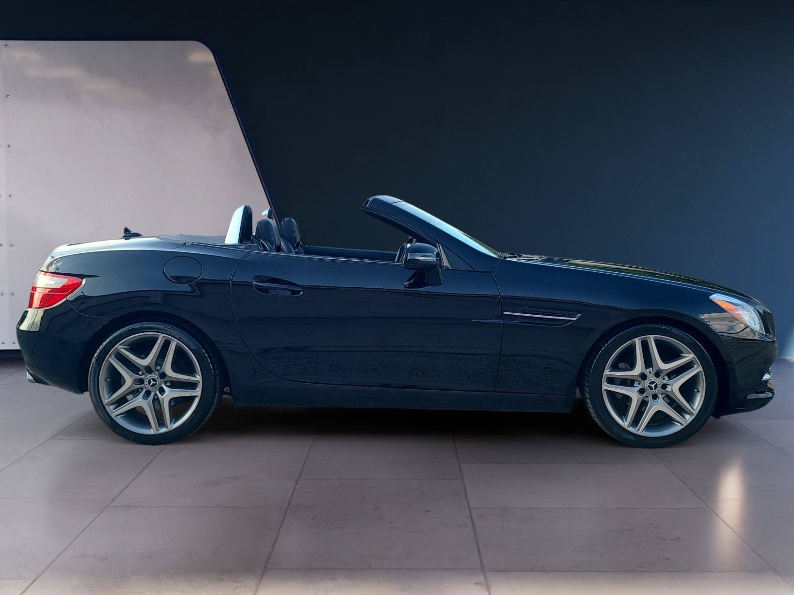 Used 2013 Mercedes-Benz SLK 250 image 6